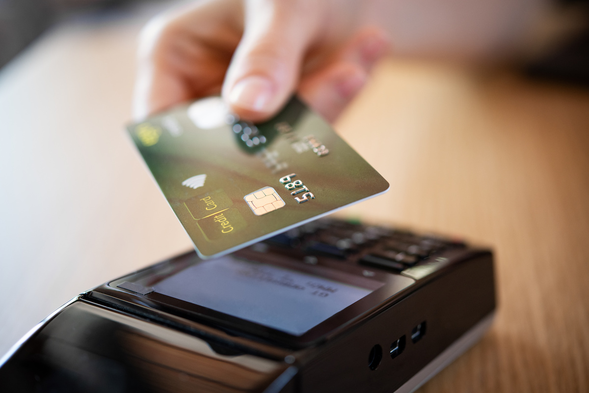 消費者金融の利用はクレジットカードの審査に影響する？チェックされるポイントなど紹介